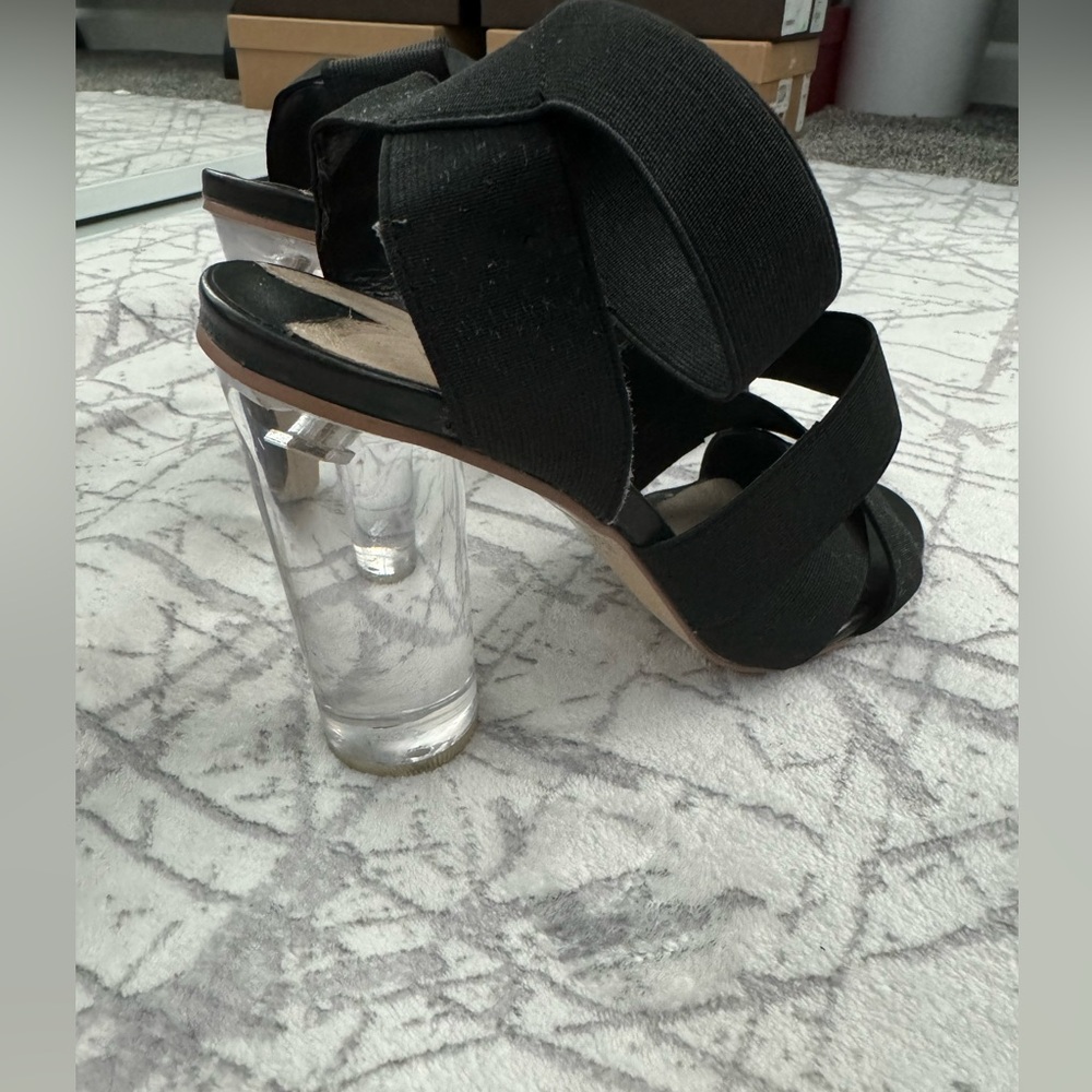 LEITH Black Elastic band heels Size 7